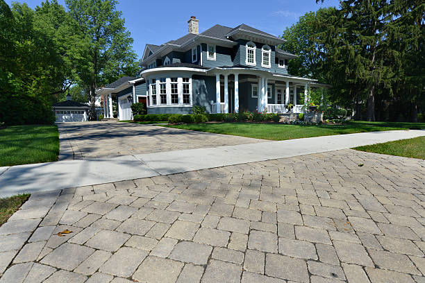 Best Professional Driveway Pavers  in North Eagle Butte, SD
